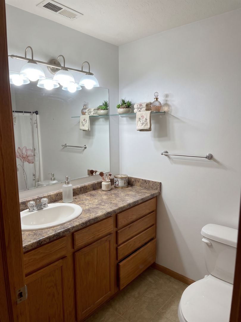 1325 Creekside Ct 6 of 8