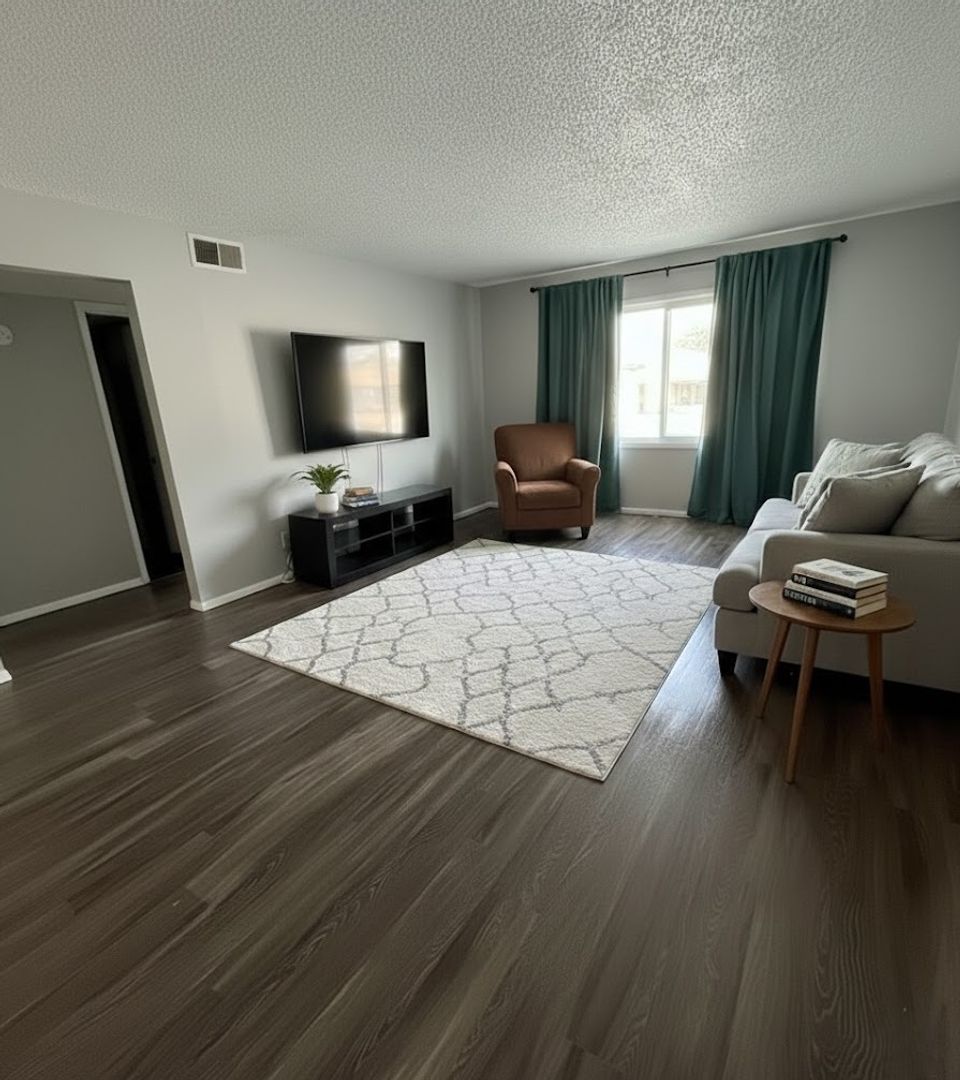 Waterloo Apartment: 1047 Langley Rd