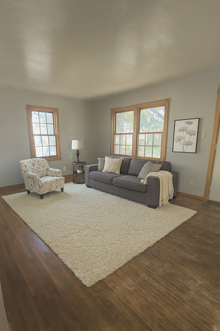 Waterloo House: 836 Knoll Ave