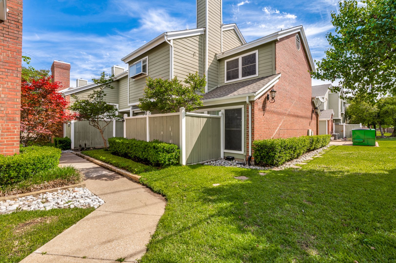 Dallas Condo: 6220 Bentwood Trail 1207