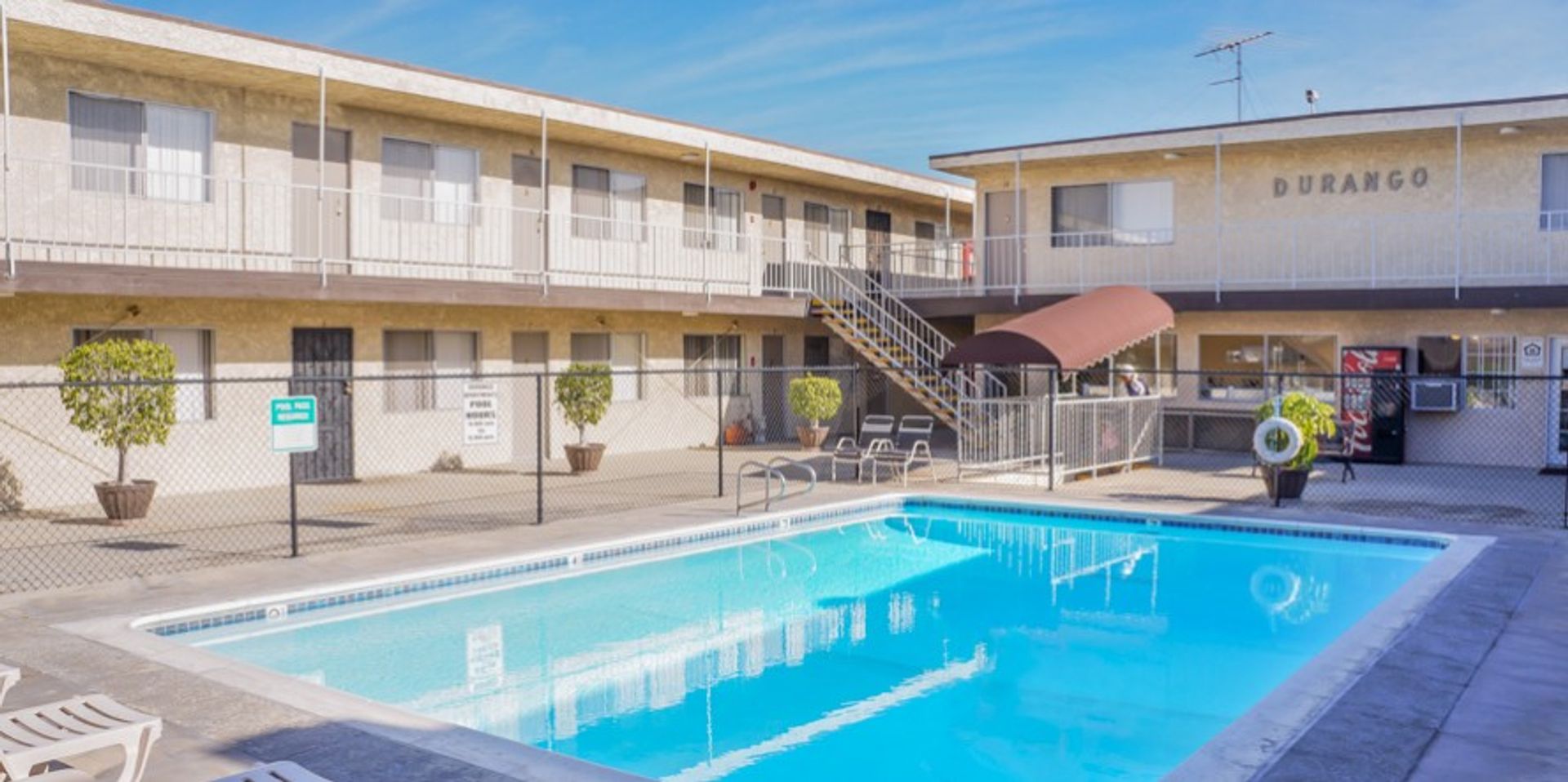 HAWTHORNE Apartment: DURANGO