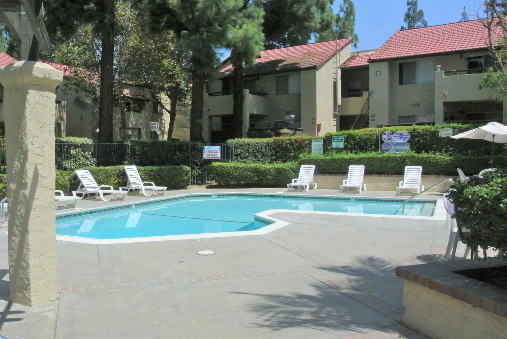 FONTANA Apartment: OAKCREST