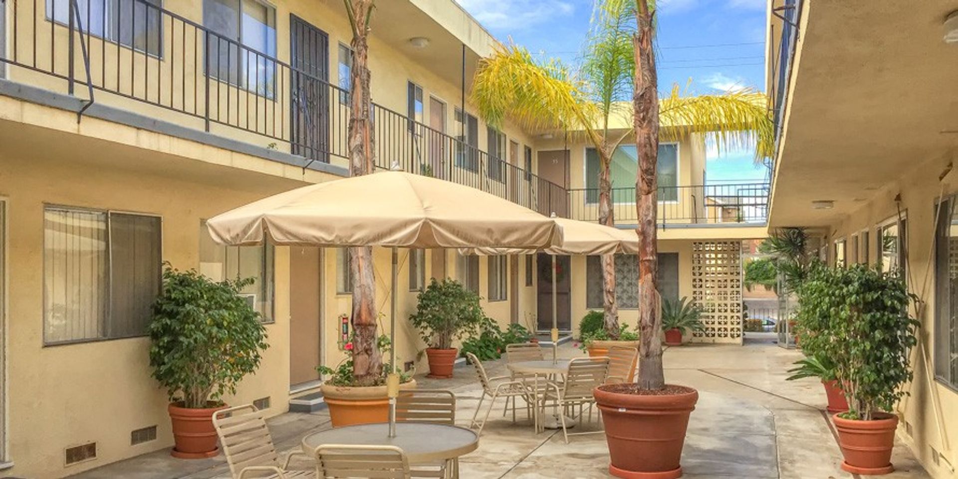 TORRANCE Apartment: MILANO SOUTH