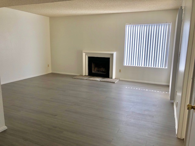 REDLANDS Apartment: ORANGEWOOD