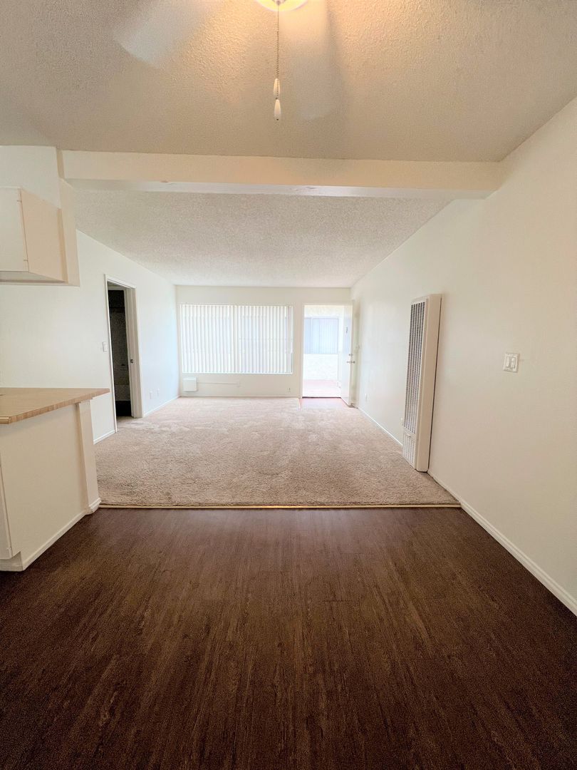 HAWTHORNE Apartment: EL CABALLERO