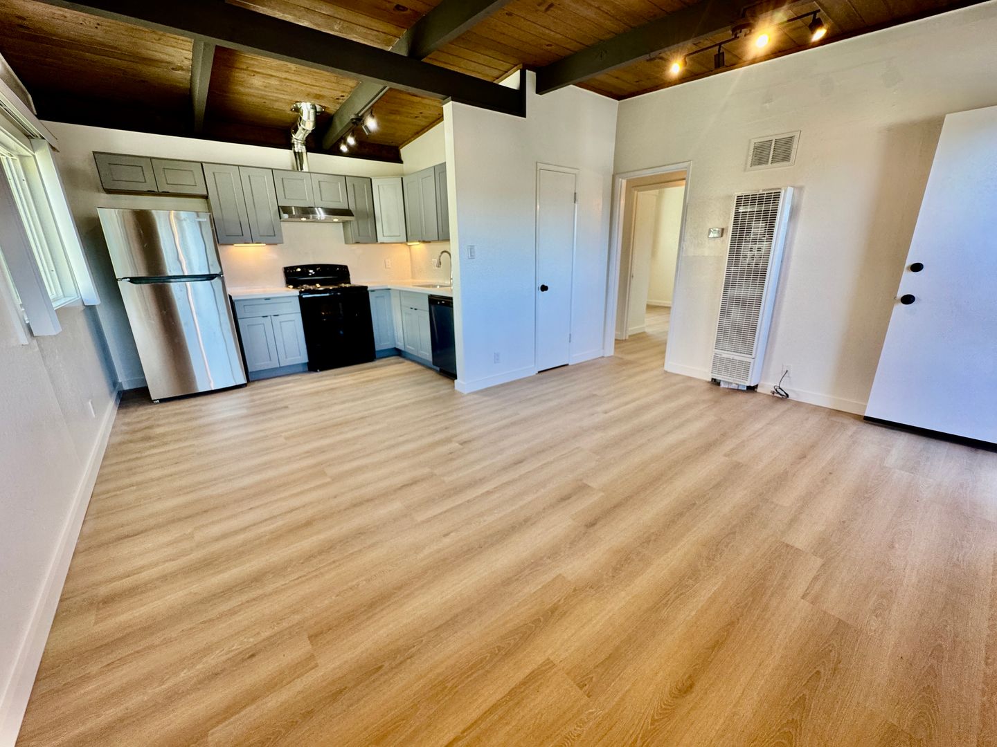 El Cerrito Apartment: 6500 Donal Ave