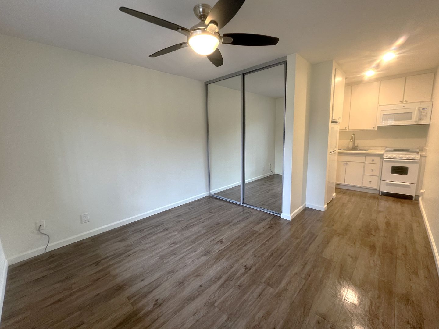 Encinitas Apartment: 1749 N. Vulcan Ave.