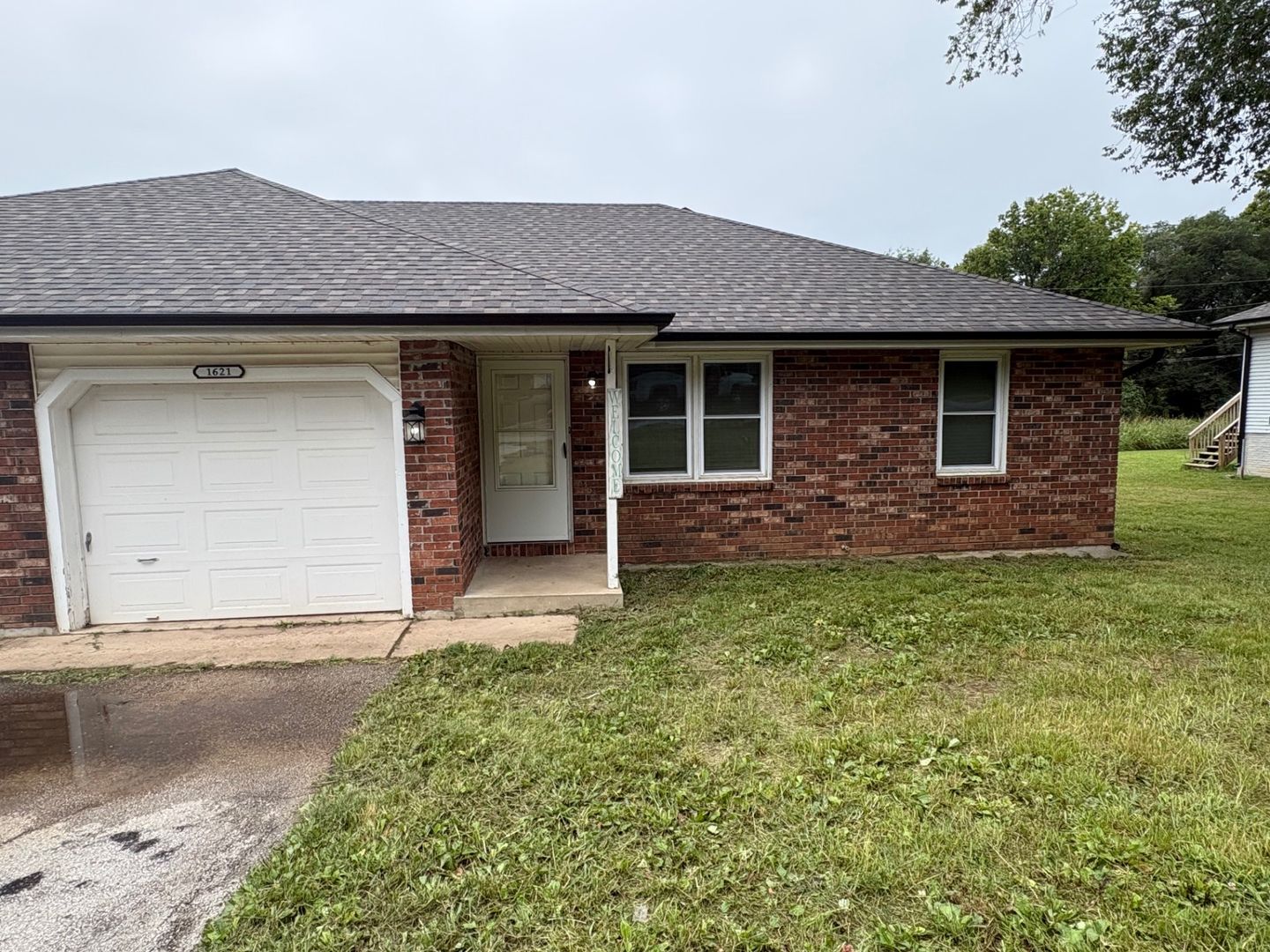 Ozark Apartment: 1619/1621 N 16th St.
