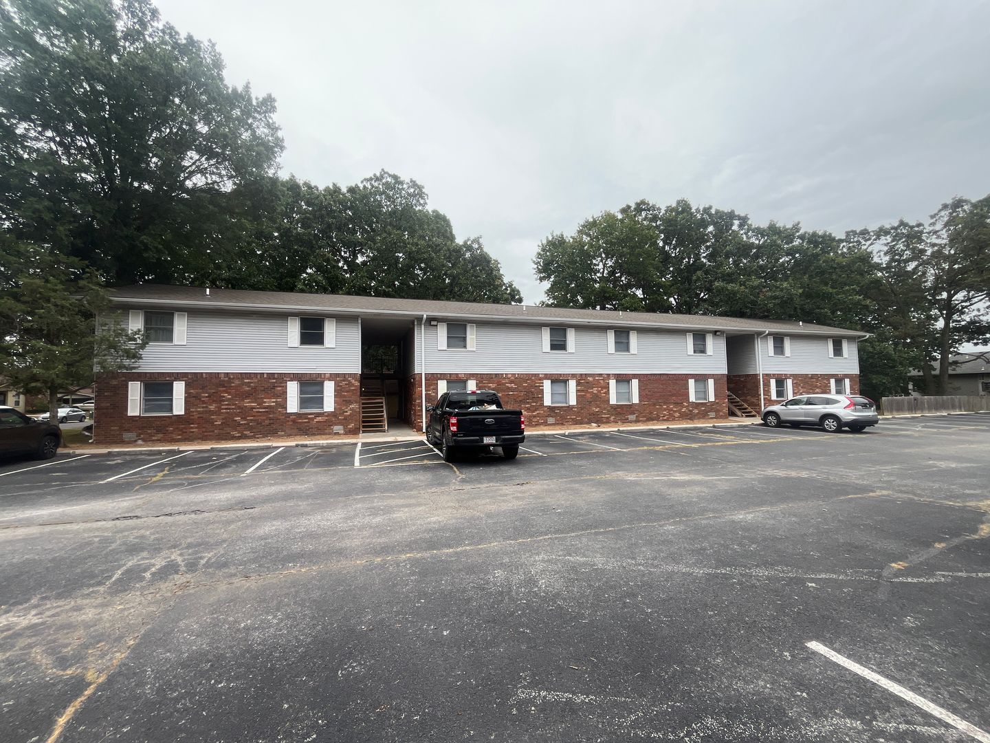 Springfield Apartment: East Grove