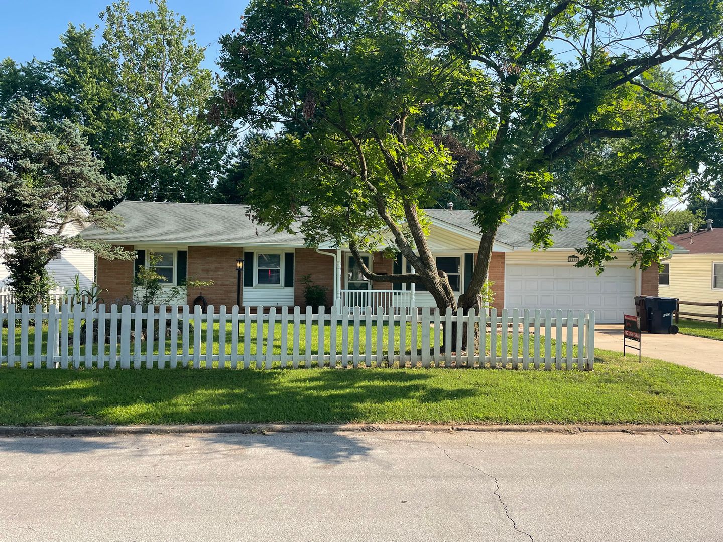 Springfield House: 1119 E Edgewood St.