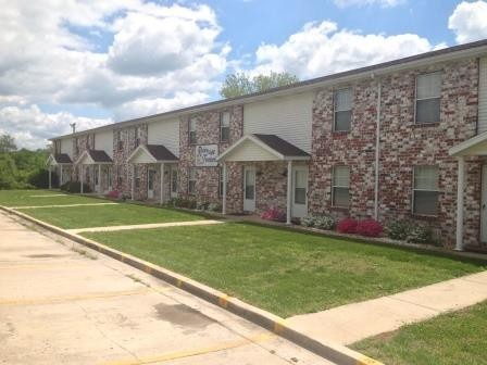 Ozark Apartment: 1300 W. Hall