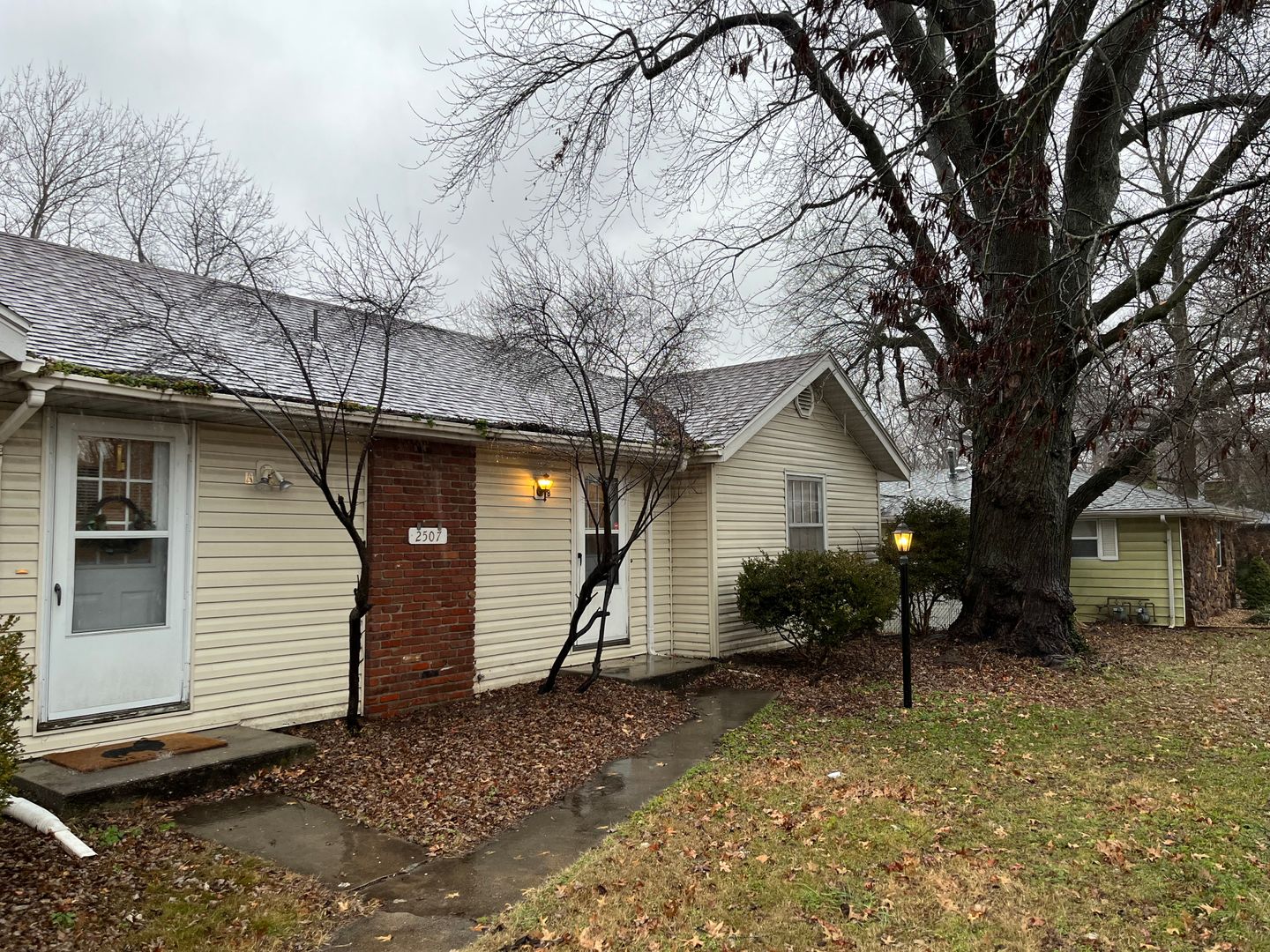 Springfield Apartment: 2507 Ingram Mill A/B