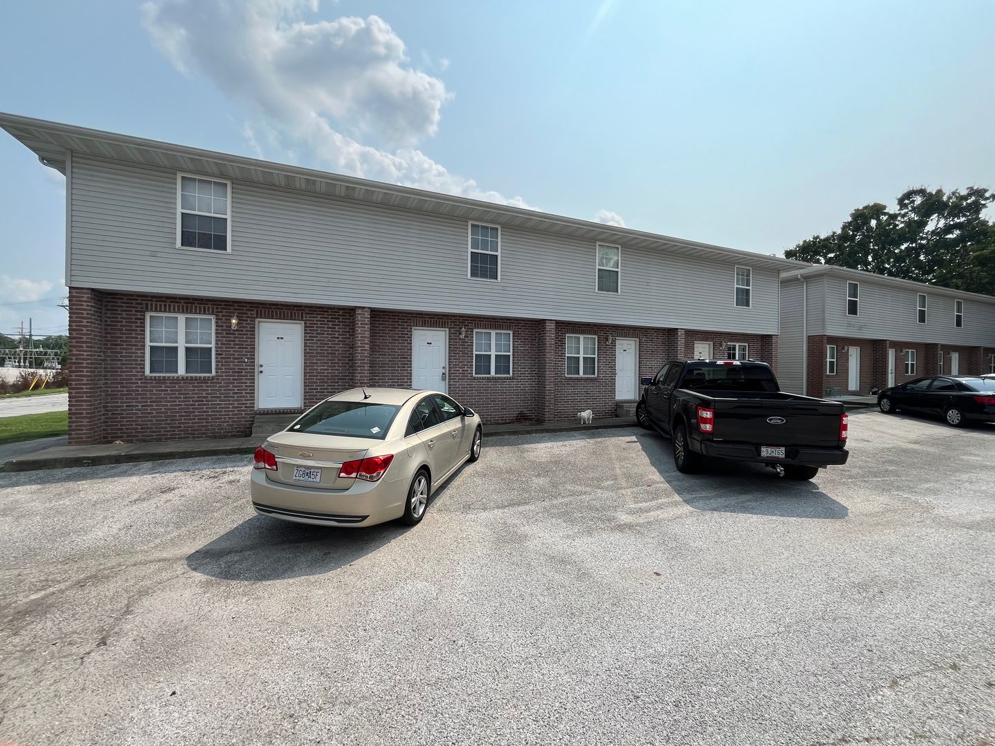 Ozark Apartment: 3341 - 3383 N 21st St.