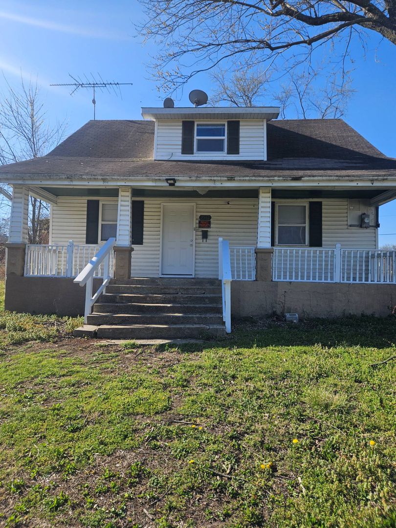 Springfield House: 2542 W High Street