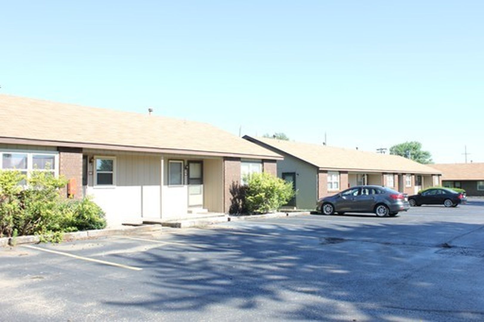Springfield Apartment: 3465 S. Campbell
