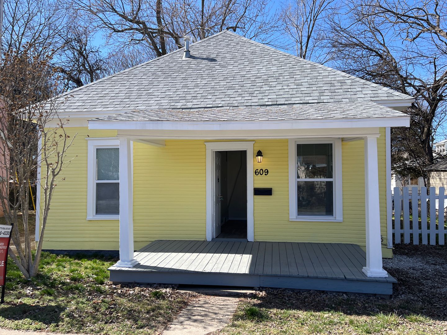 Springfield House: 609 S Missouri Ave