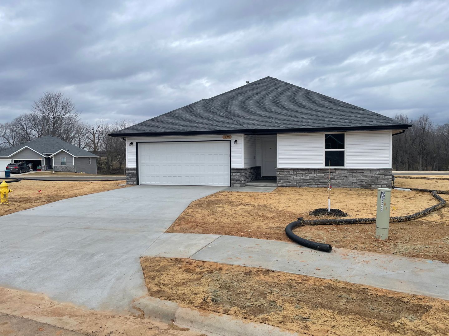 Republic House: 1421 S Drayton Ct