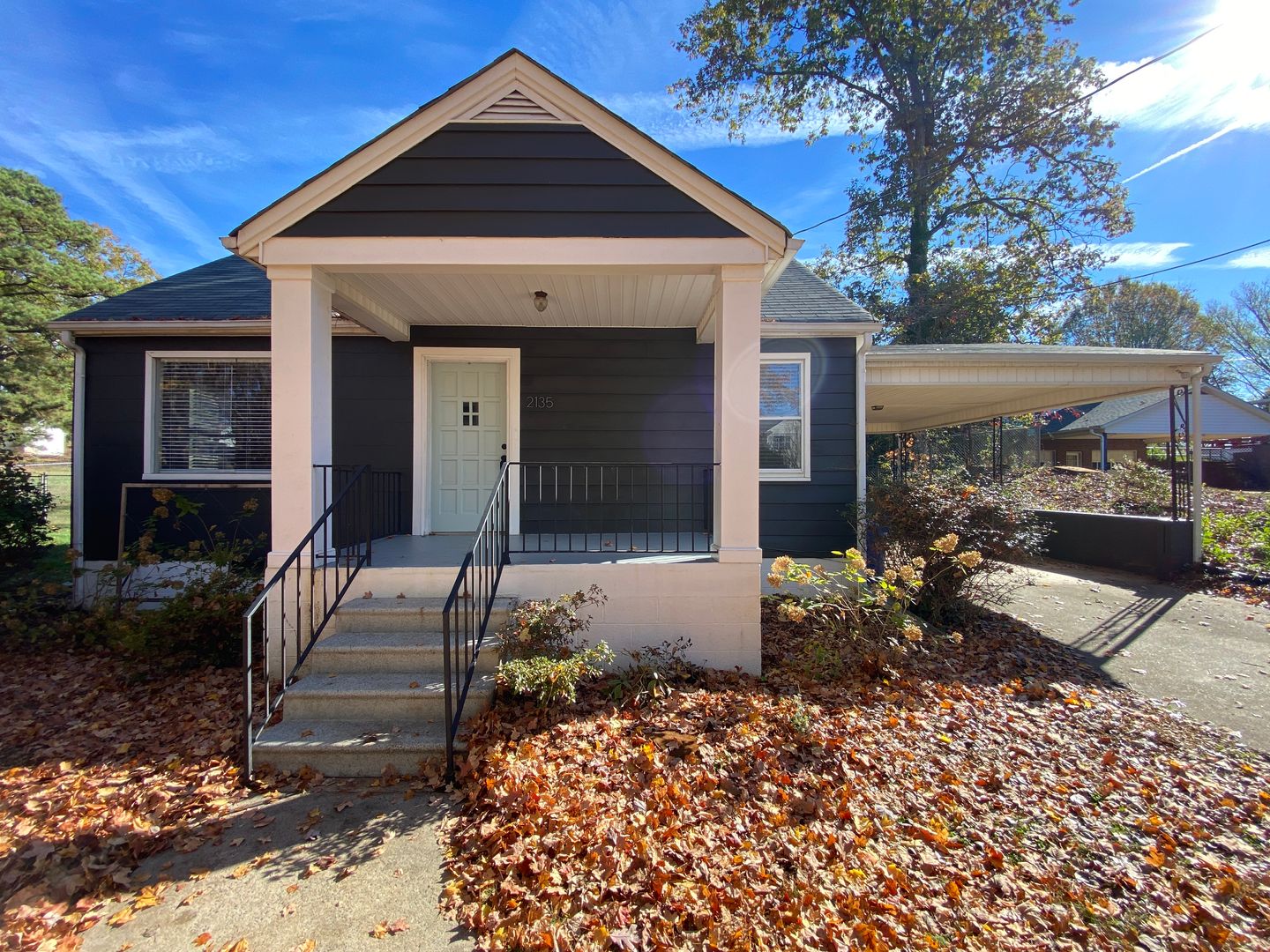 Winston Salm House: 2135 Griffith Rd
