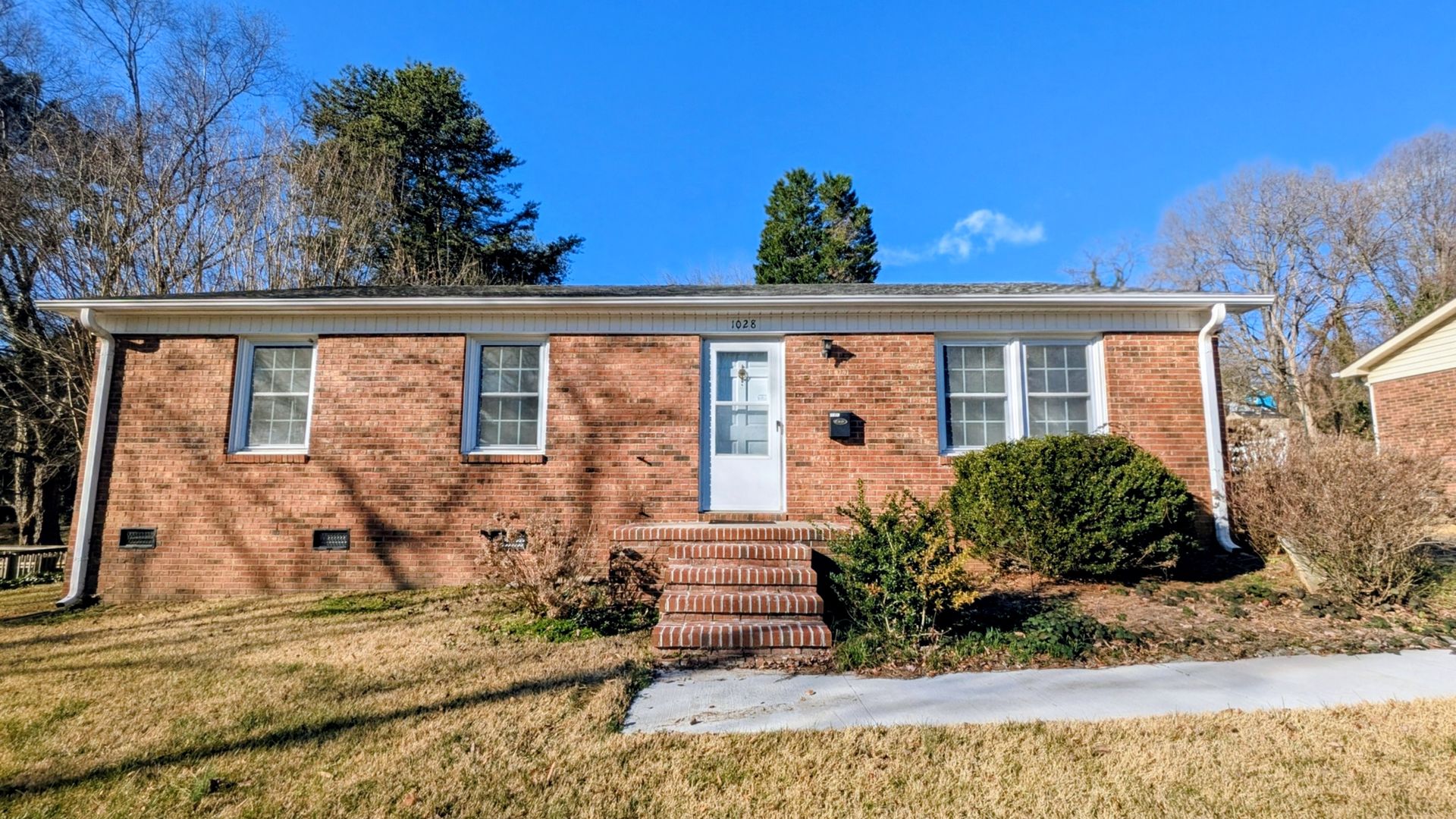 Winston Salem House: 1028 Gales Ave