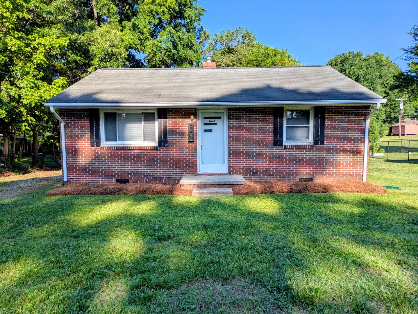 Kernersville House: 605 Oakhurst Street