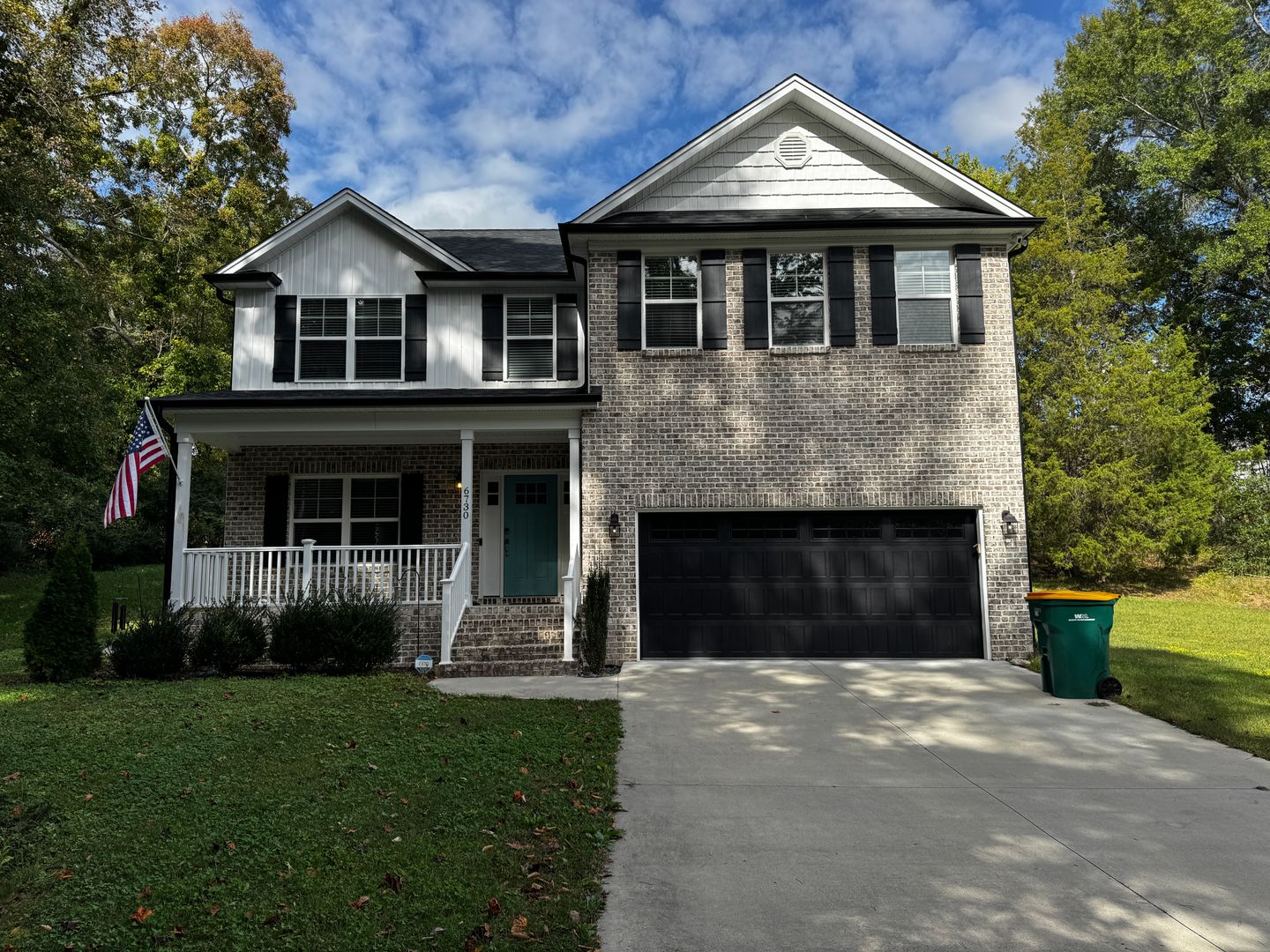 Clemmons House: 6730 Fairwood Court
