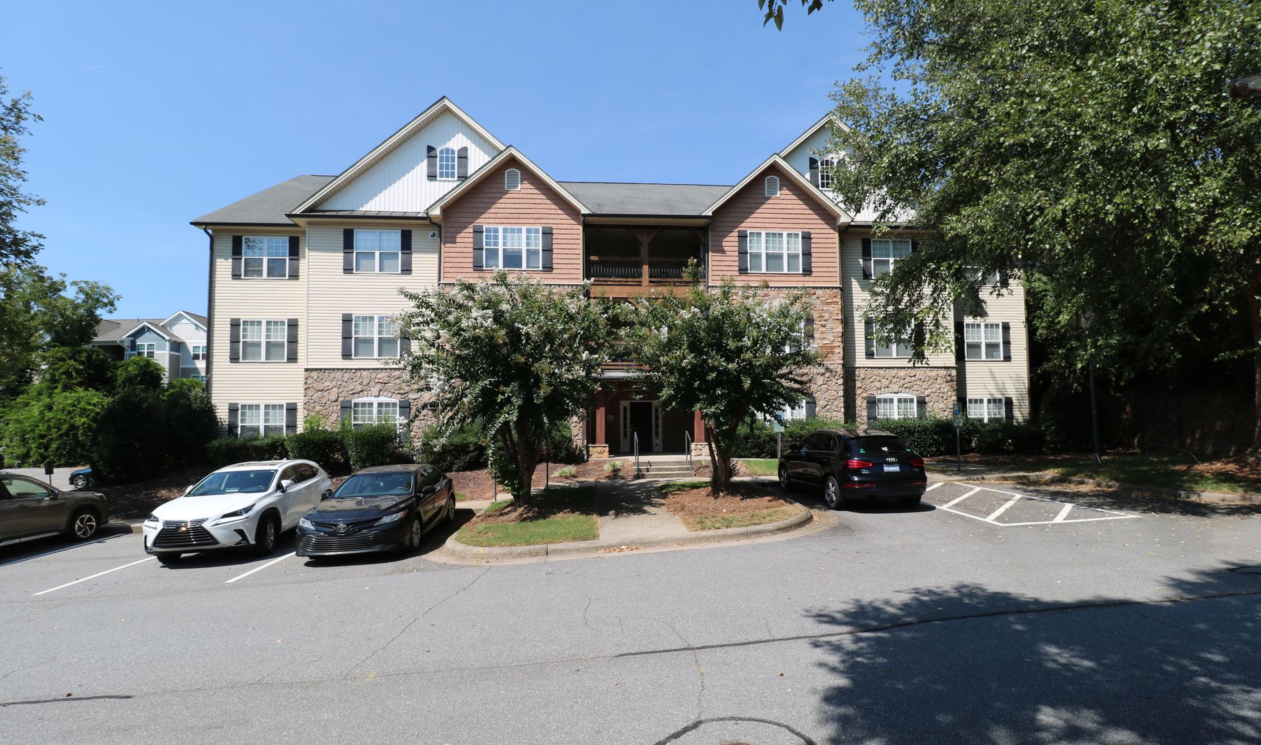 Winston Salem Condo: 4762 Tatton Park Circle  - 4762 Tatton Park Circle 1B