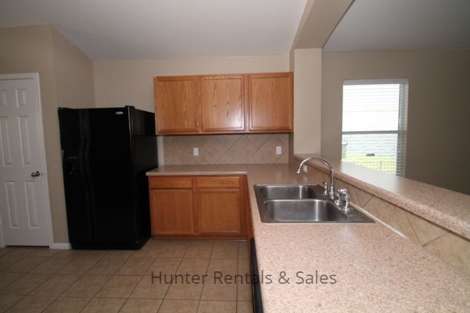 Killeen House: 505 E Vega Ln