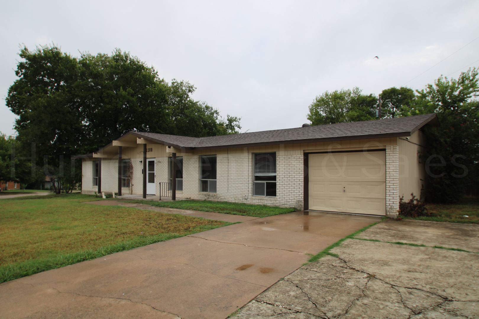 Killeen House: 1100 Swope Dr