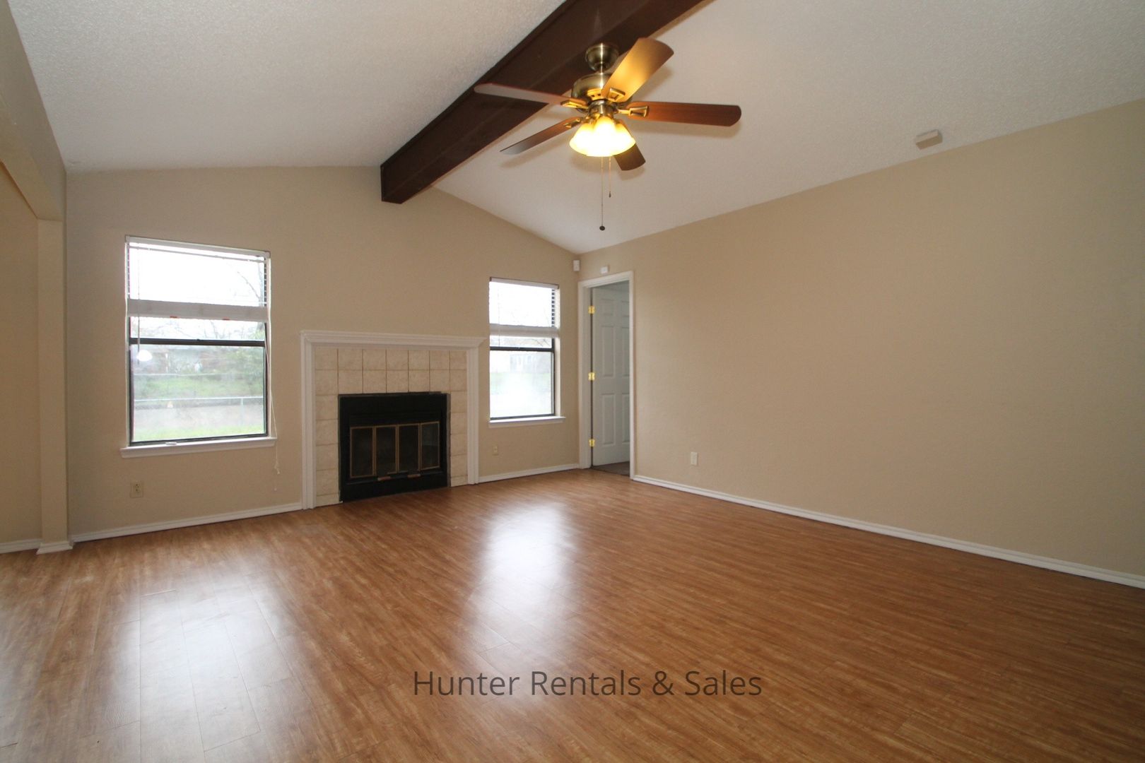 Killeen House: 1100 Goodhue Dr