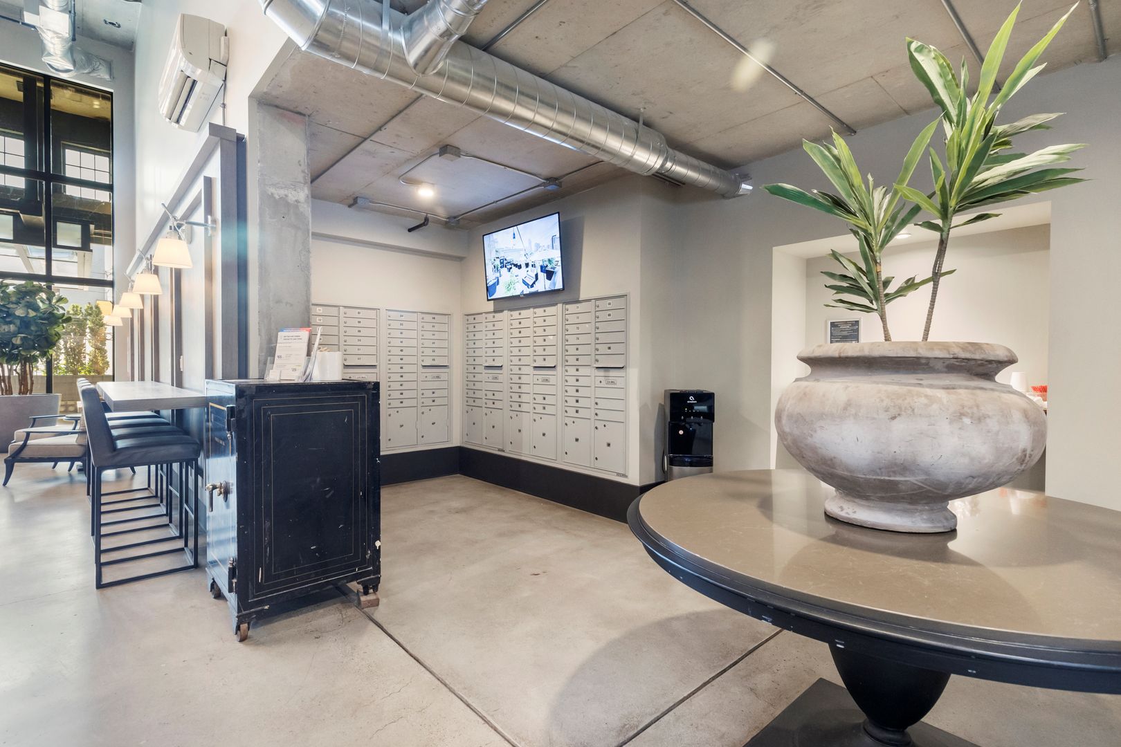 Lobby at Dunn Motors Building (1 of 3)
