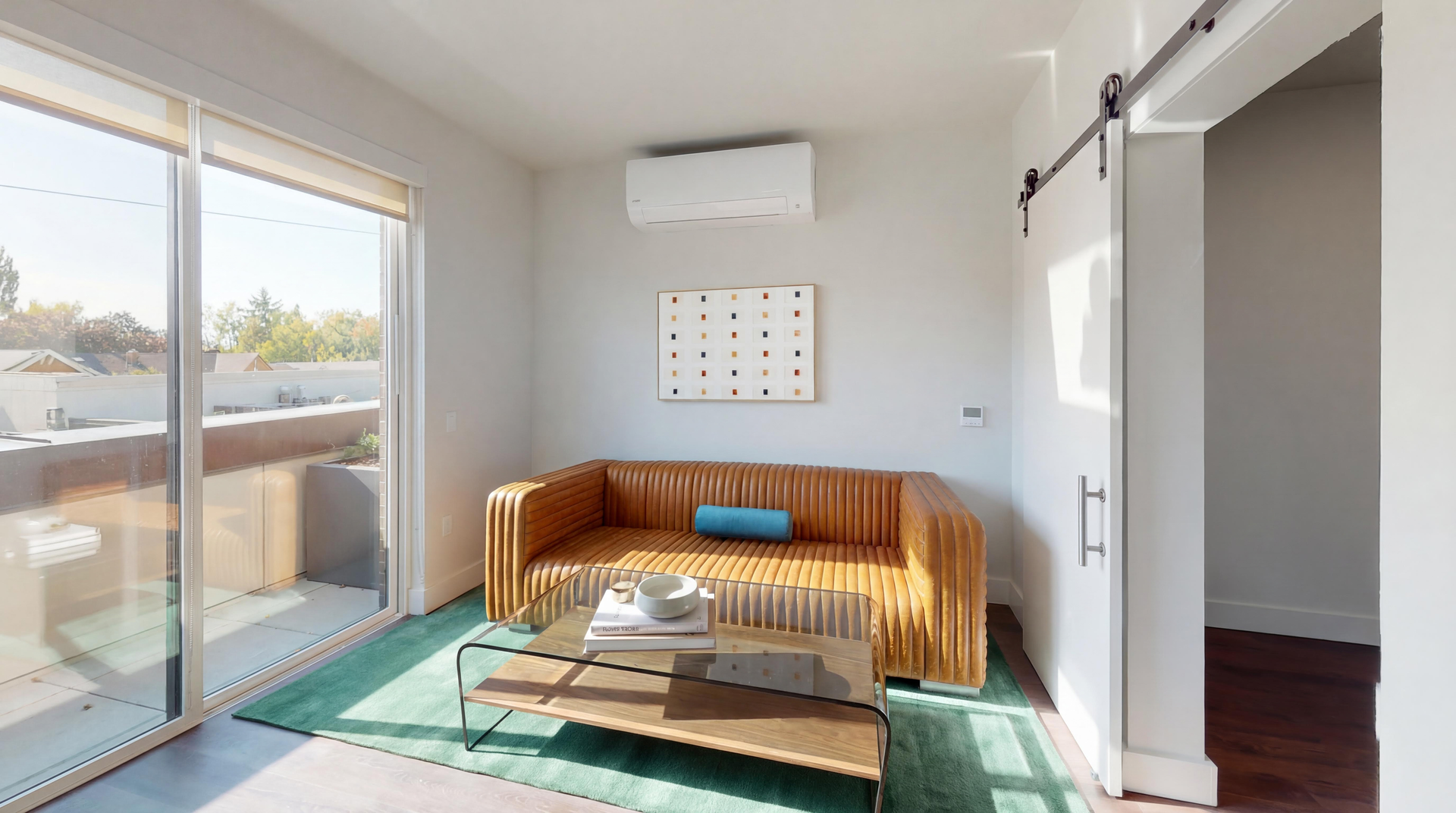 Seattle Apartment: 555 15th AVE E