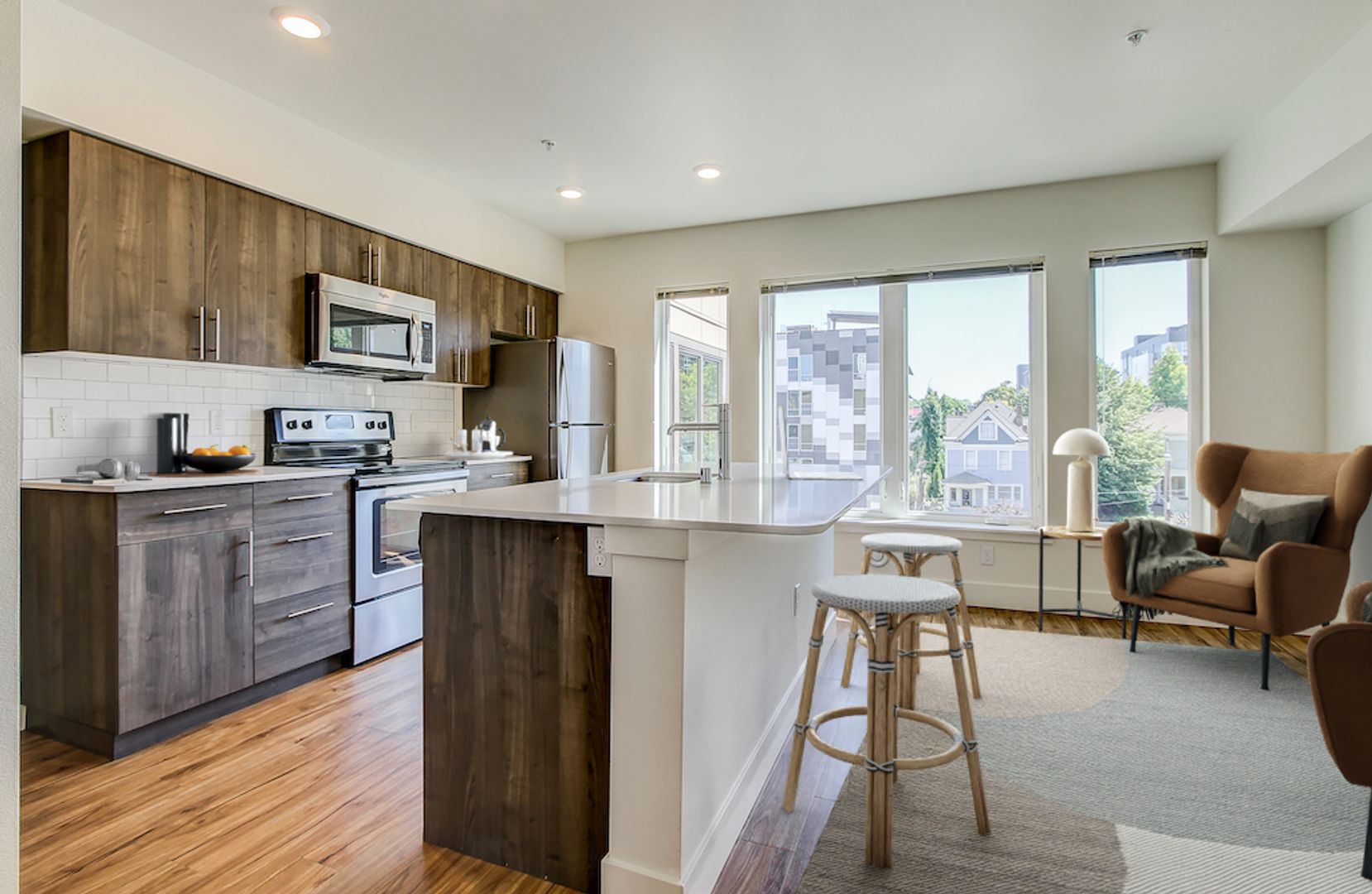 Seattle Apartment: 1430 Summit Avenue