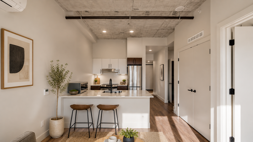 NOW 6 WEEKS FREE! Traditional 1 Bedroom Loft with High Ceilings & Private Grotto – photo 1