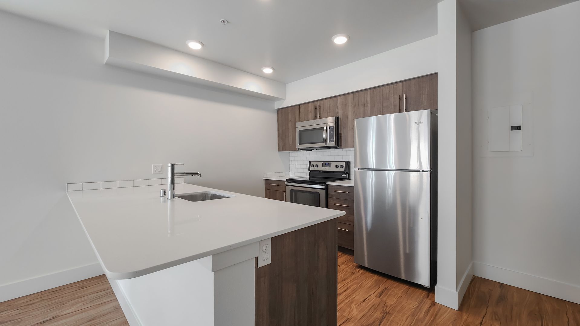 Seattle Apartment: 1430 Summit Avenue