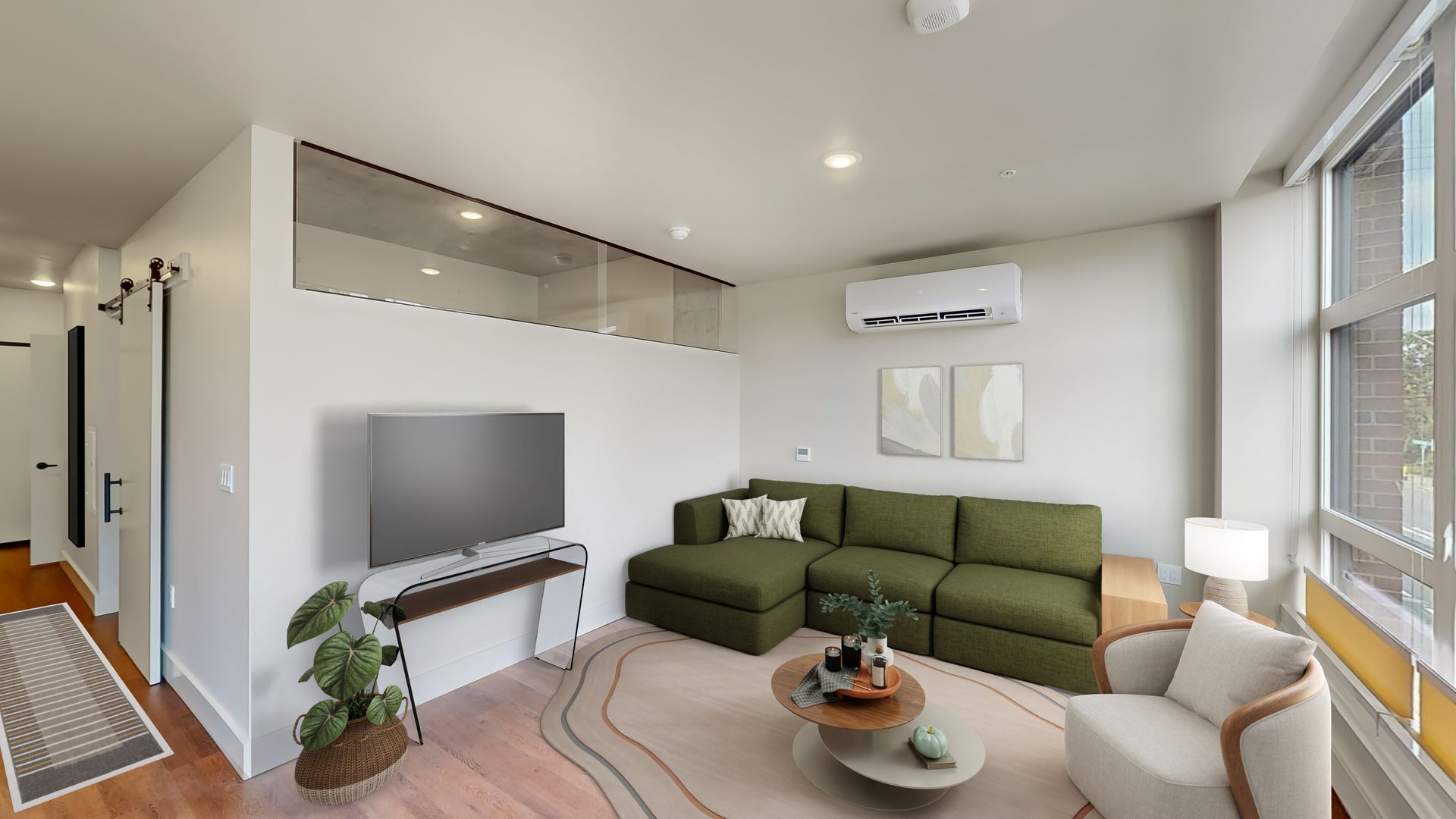 Seattle Apartment: 555 15th AVE E