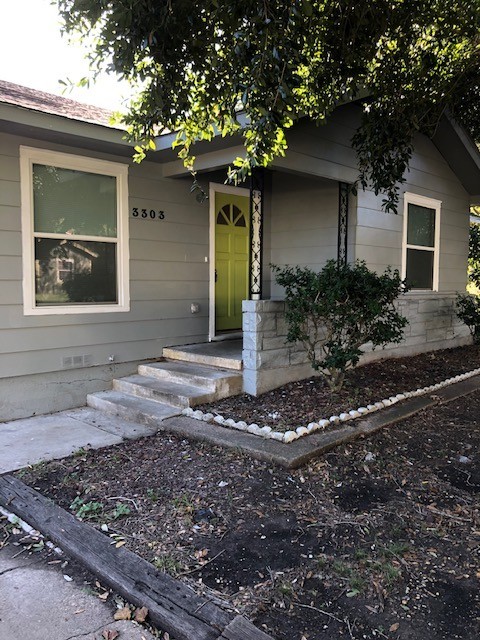 Greenville House: 3303 Texas