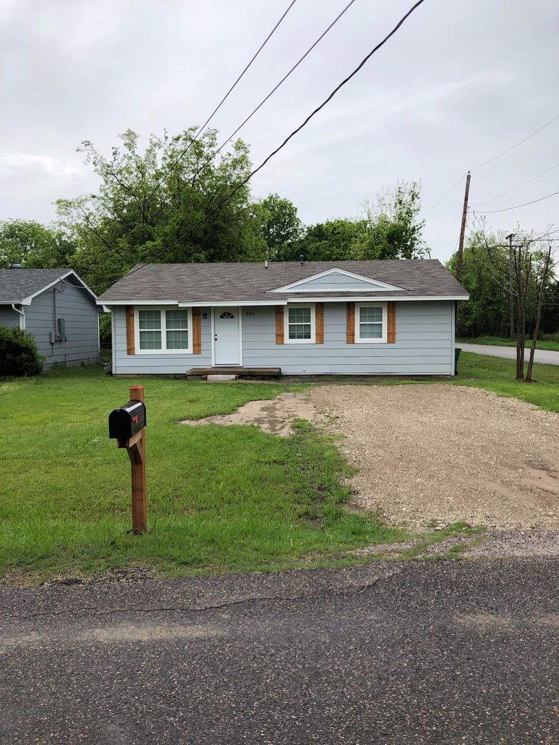 Greenville House: 3313 Maple