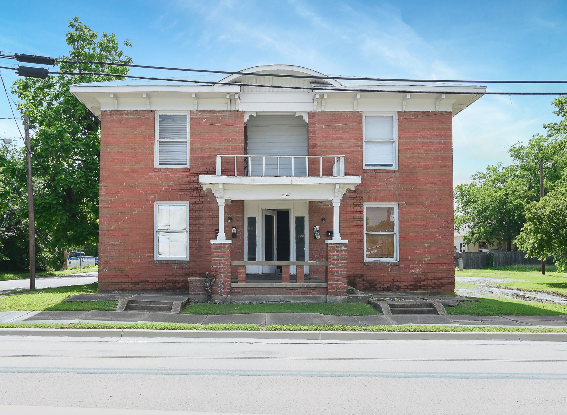 Greenville Apartment: 2126 Wesley