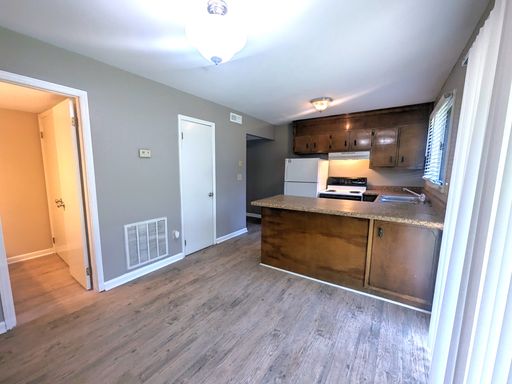 9008 Mahogany Row - 4 – photo 1