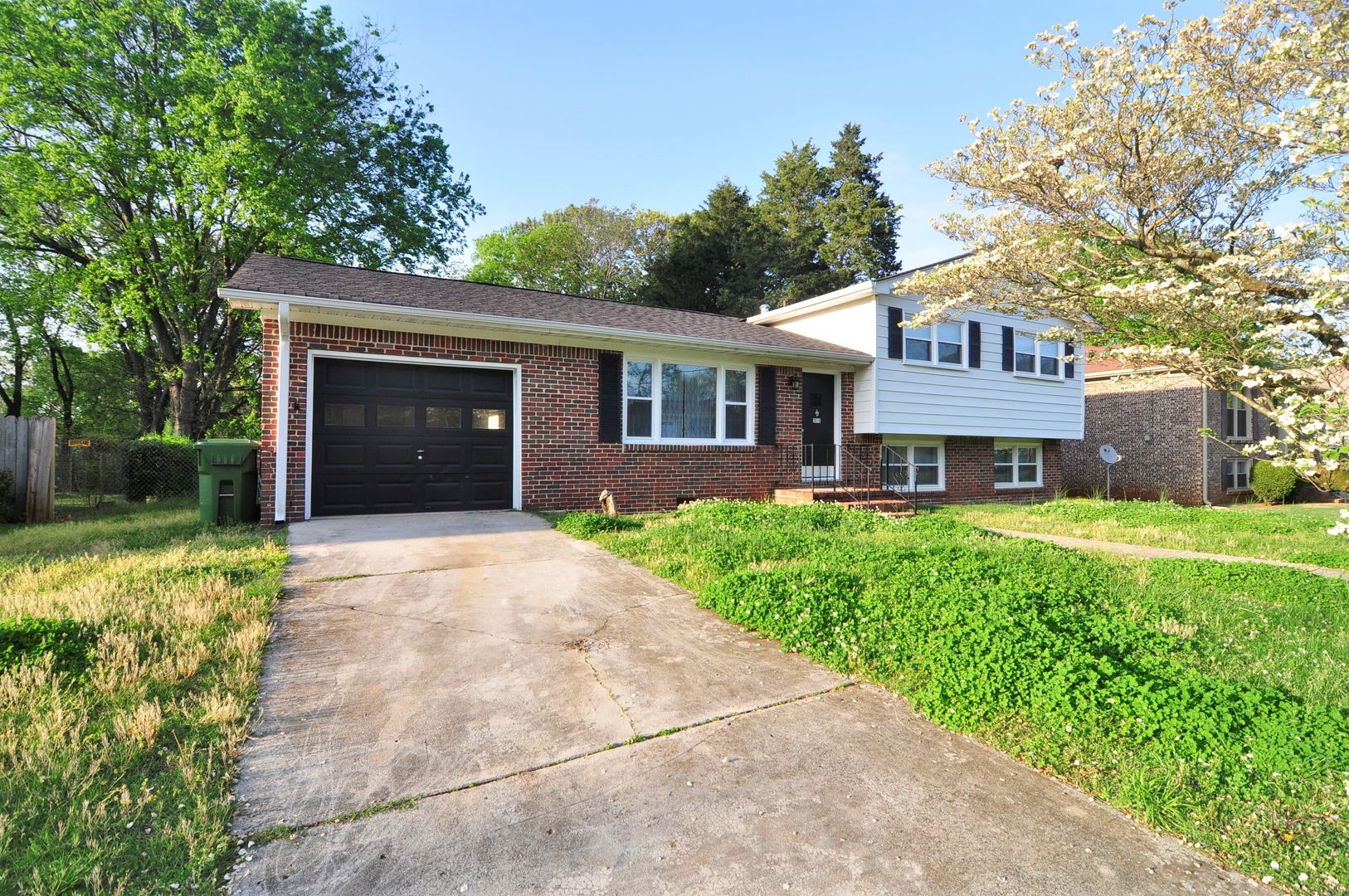 Huntsville House: 2816 Broadview Drive NW
