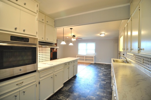 101 Wingate Ave. – photo 1