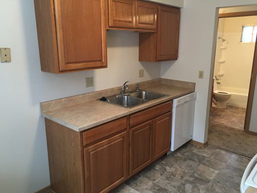 2 Bed 1 Bath Rental at 706 24th #6, Ames, IA – photo 1