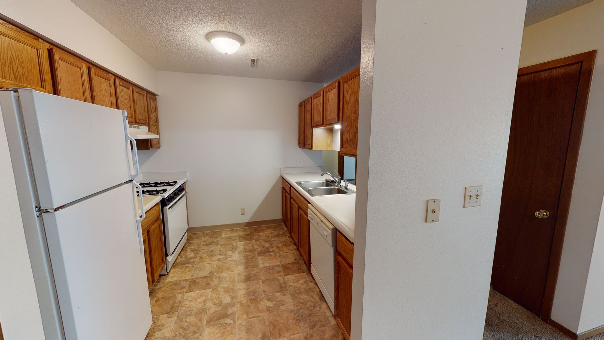 212 S. Hyland 5, Ames, IA 50014