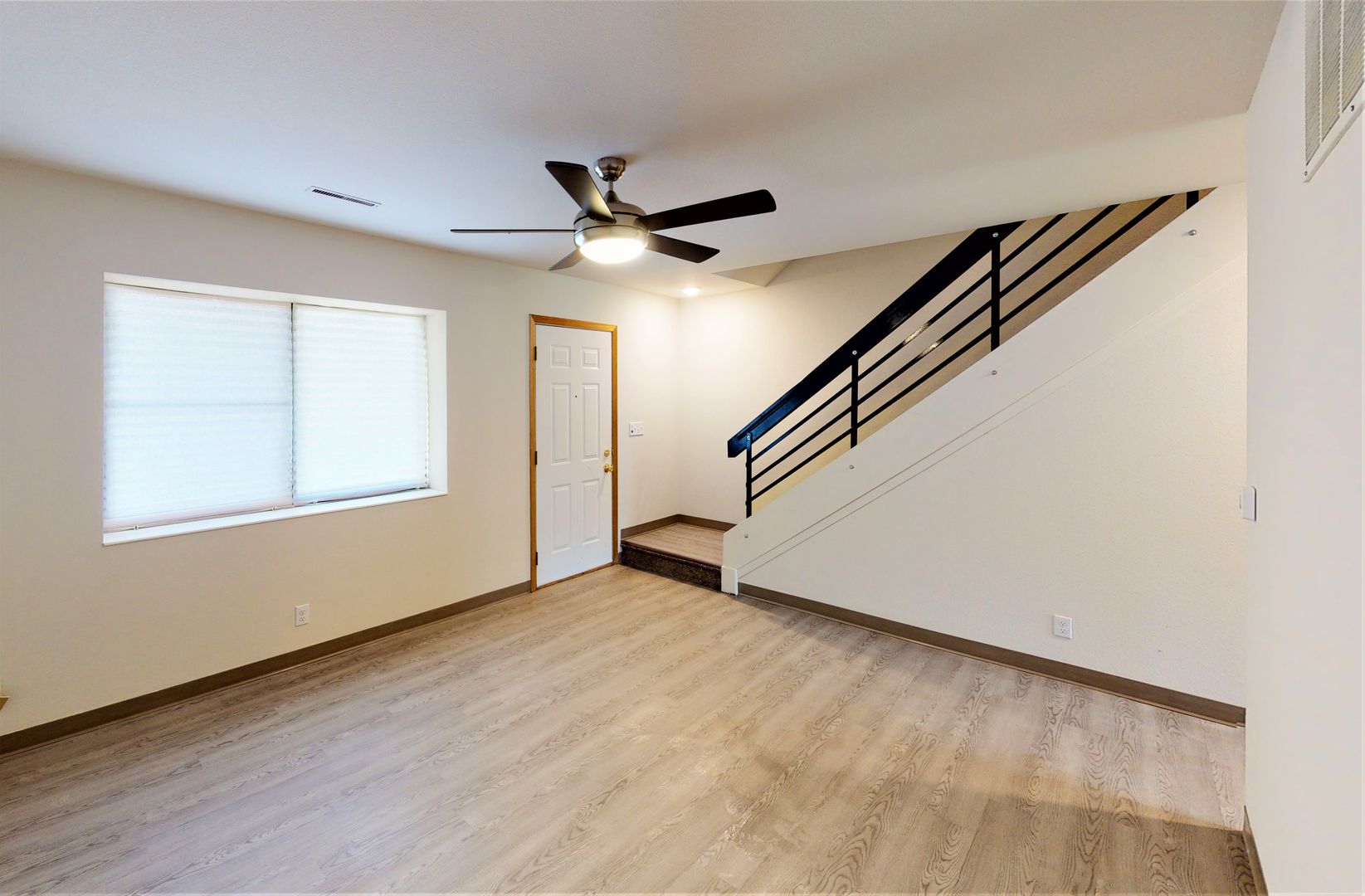 Ames Apartment: 210 S. Hyland