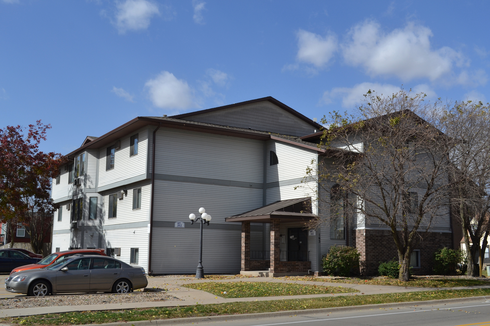 Ames Apartment: 163 N. Hyland