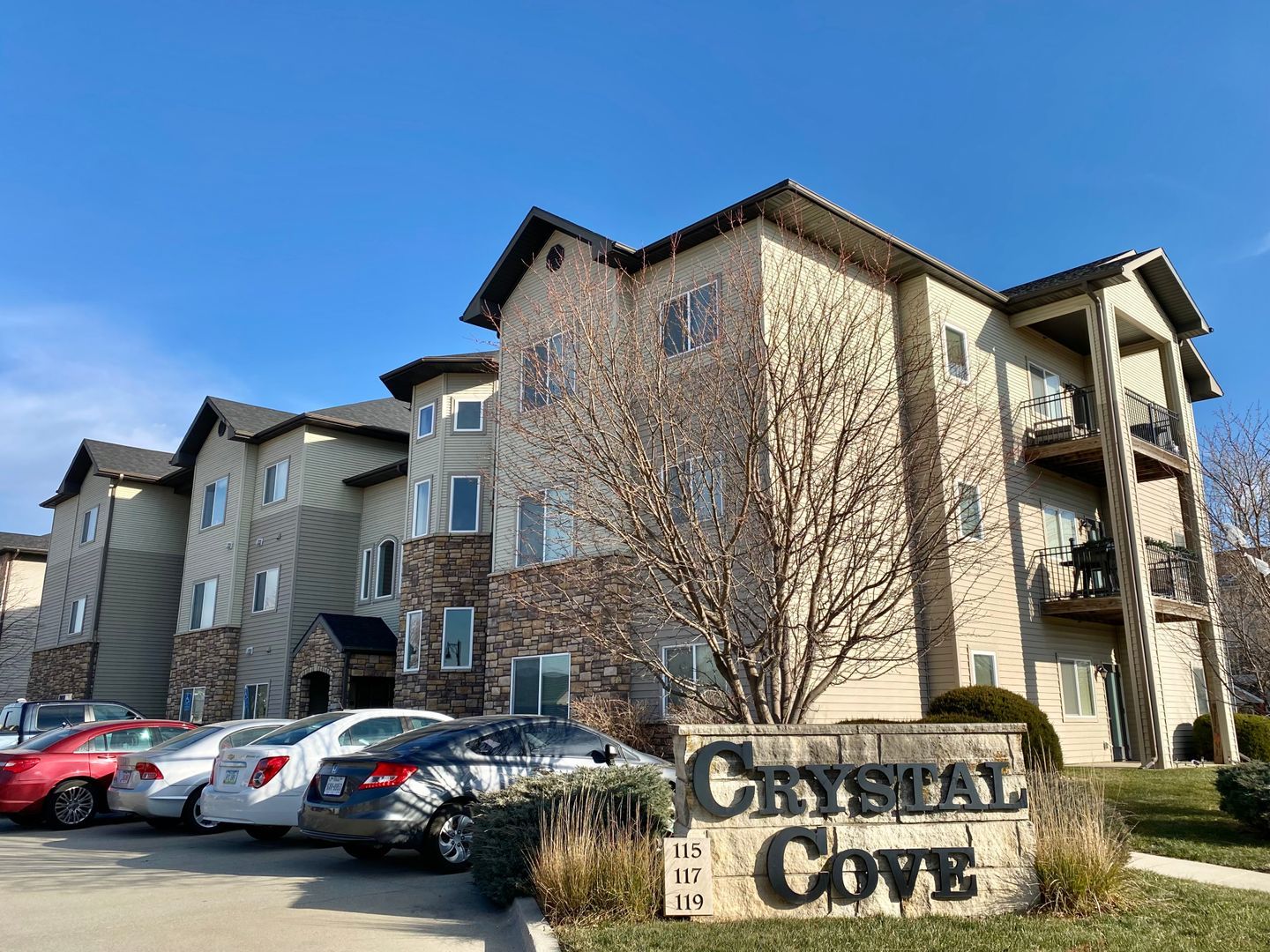 Ames Apartment: 119 Crystal Street