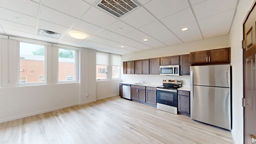1 Bedroom Apartment Available NOW!