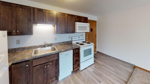 1 Bed 1 Bath Rental at 119 N. Hyland #1, Ames, IA – photo 1