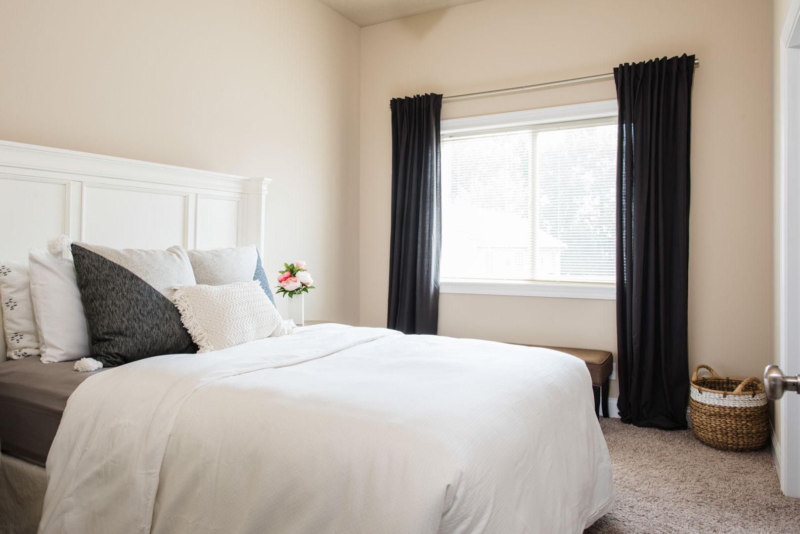 Ames Apartment: 115 Crystal Street