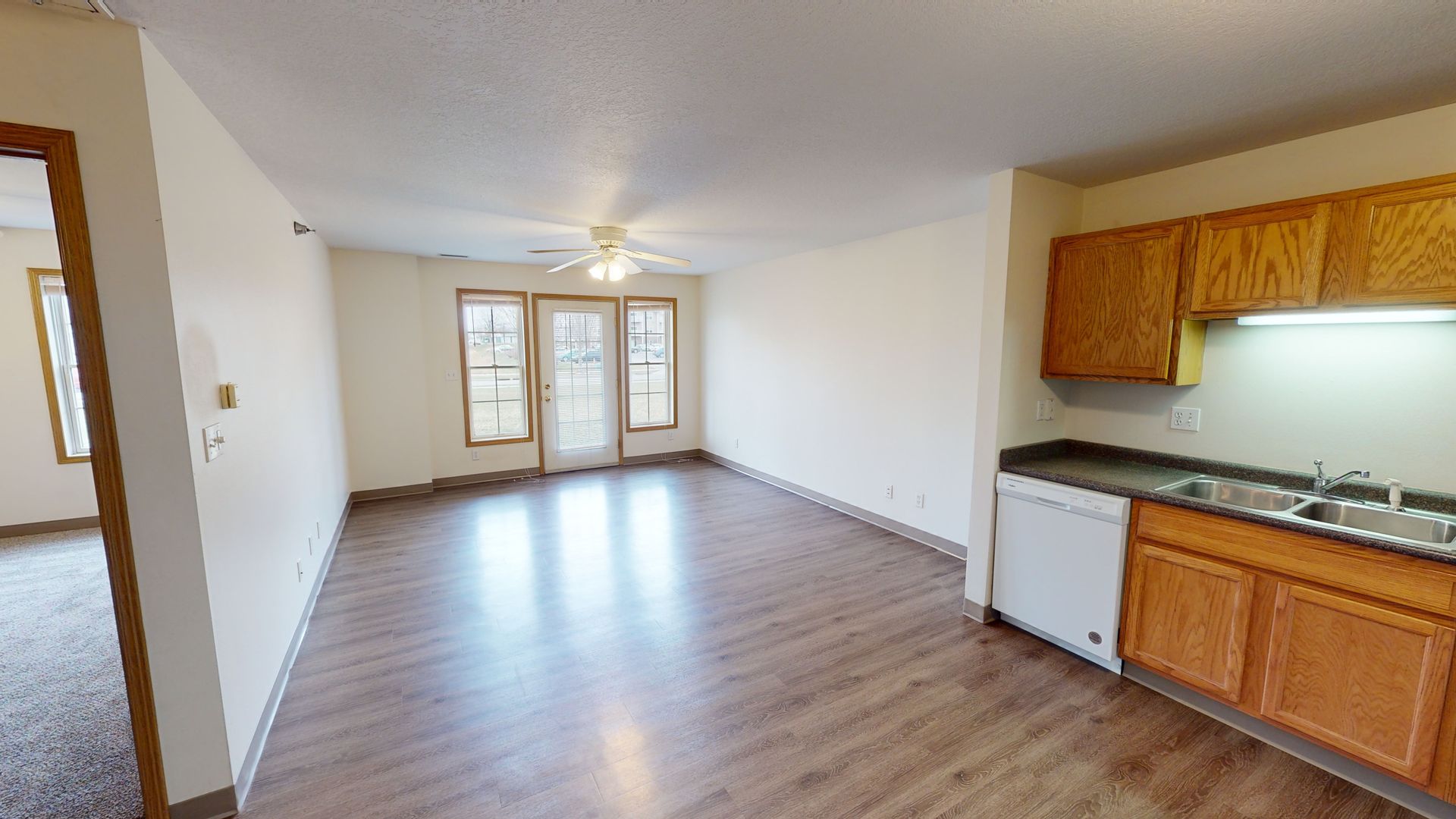 Ames Apartment: 1327 Walton
